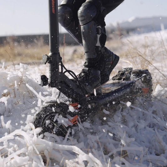 How Weather Affects E-Scooter Performance